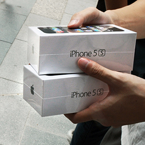 Verkoop iPhone 5s en iPhone 5c van start